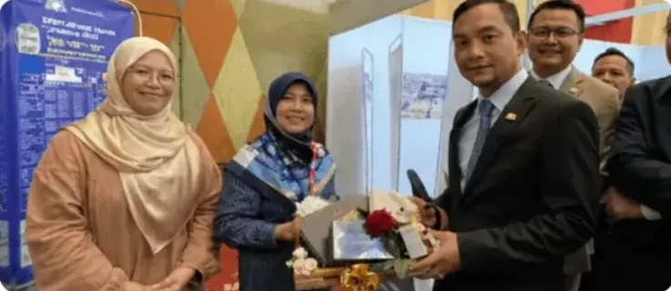 Bersama pasukan penyelidik